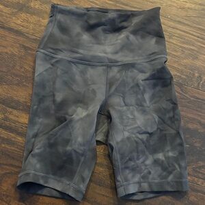 Lululemon Athletica Black Tie-Dye Bike Spandex size 2